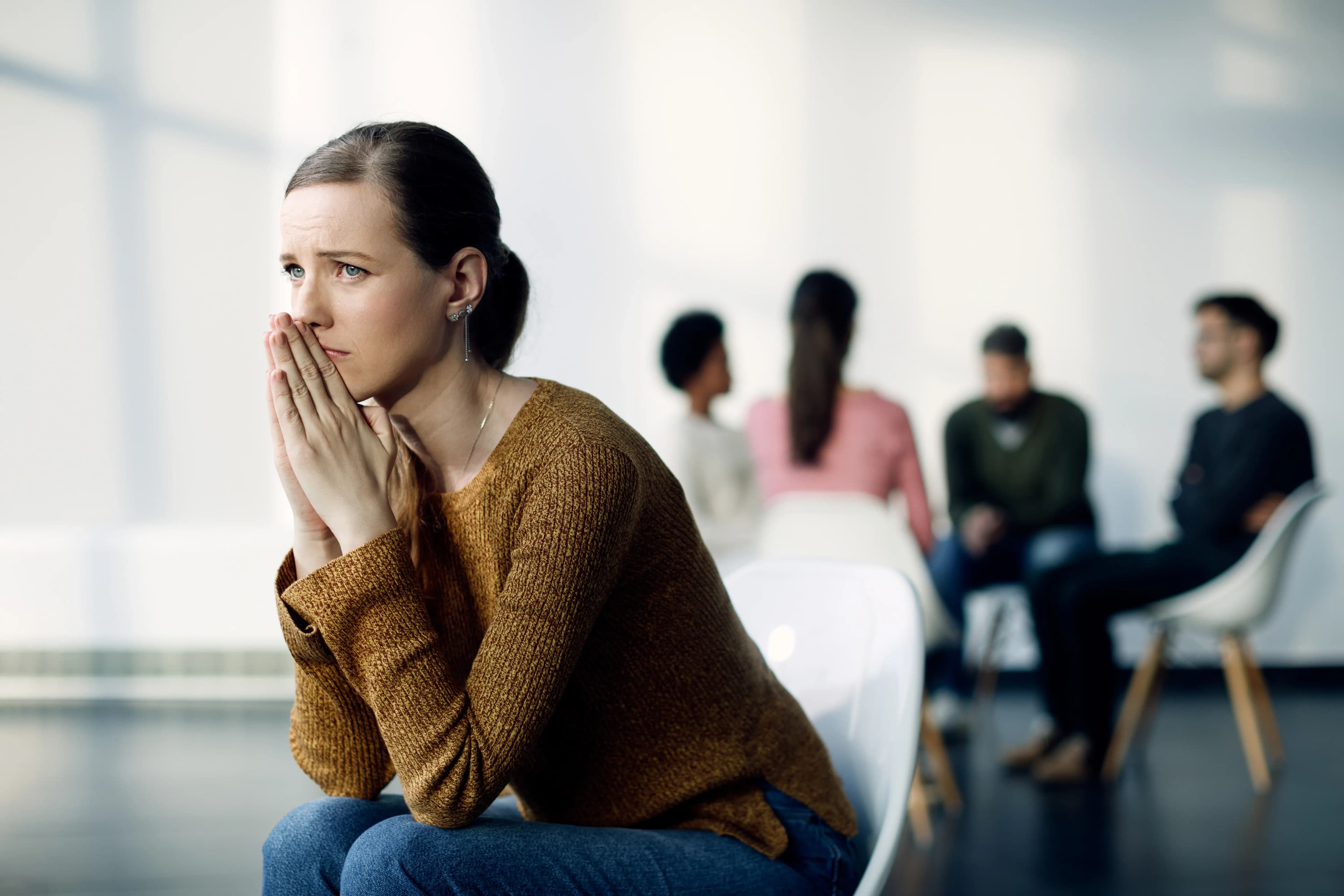How to Treat Social Anxiety Disorder: Steps Toward Confidence